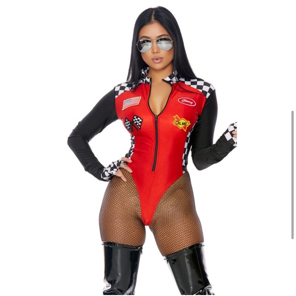 Small racing costume